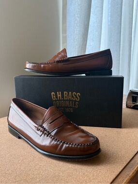 Women’s G.H. Bass Weejun Whitney Leather Loafers Size 11 in Cognac